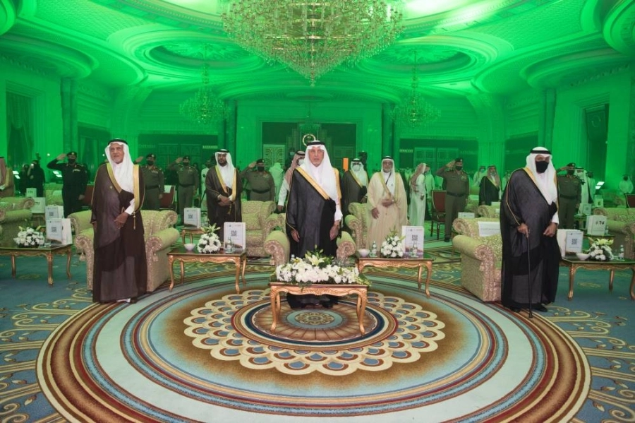 أمير مكة يكرم الفائزين بجائزة عبدالله الفيصل العالمية للشعر العربي