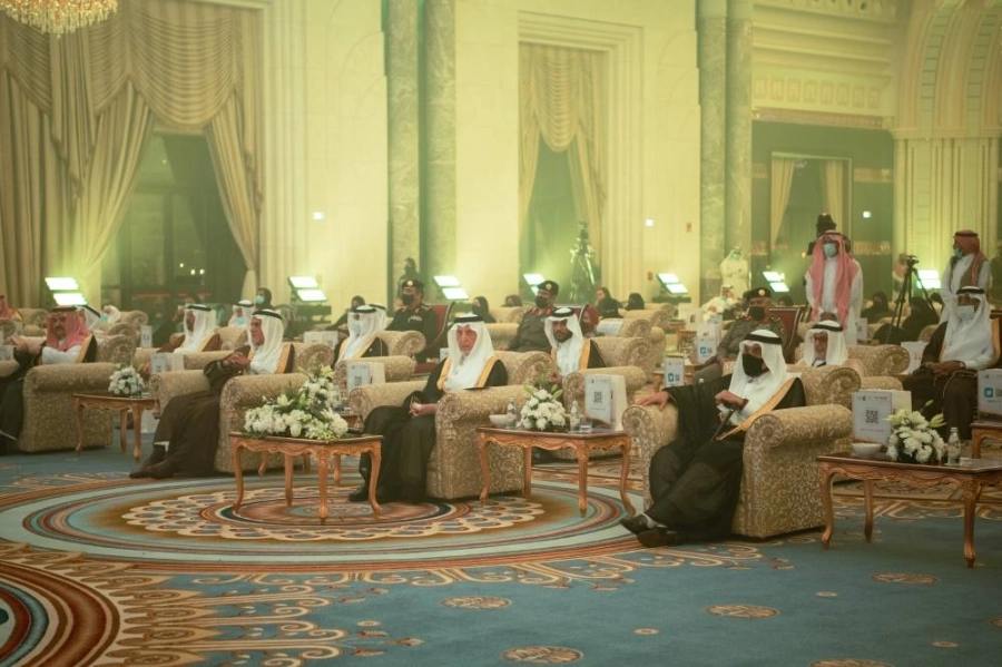 أمير مكة يكرم الفائزين بجائزة عبدالله الفيصل العالمية للشعر العربي