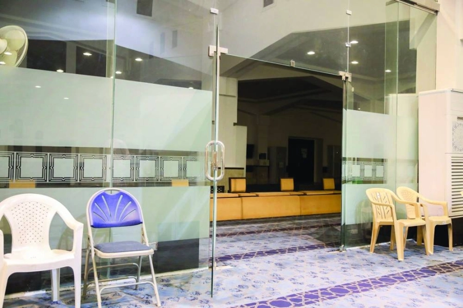 






قواطع وفواصل زجاجية                                             (مكة)