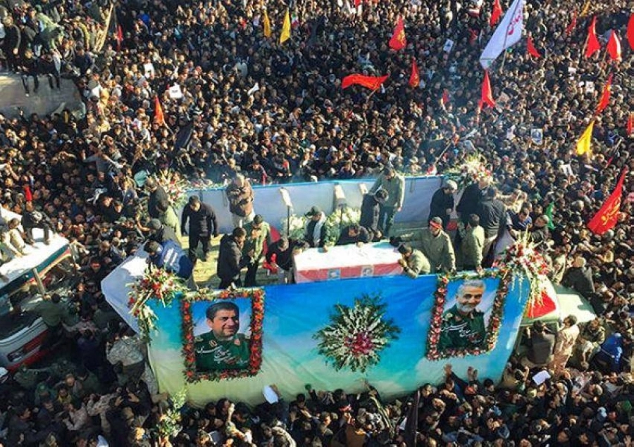 جنازة سليماني تكشف حجم تأثيره على النظام الإيراني (مكة)