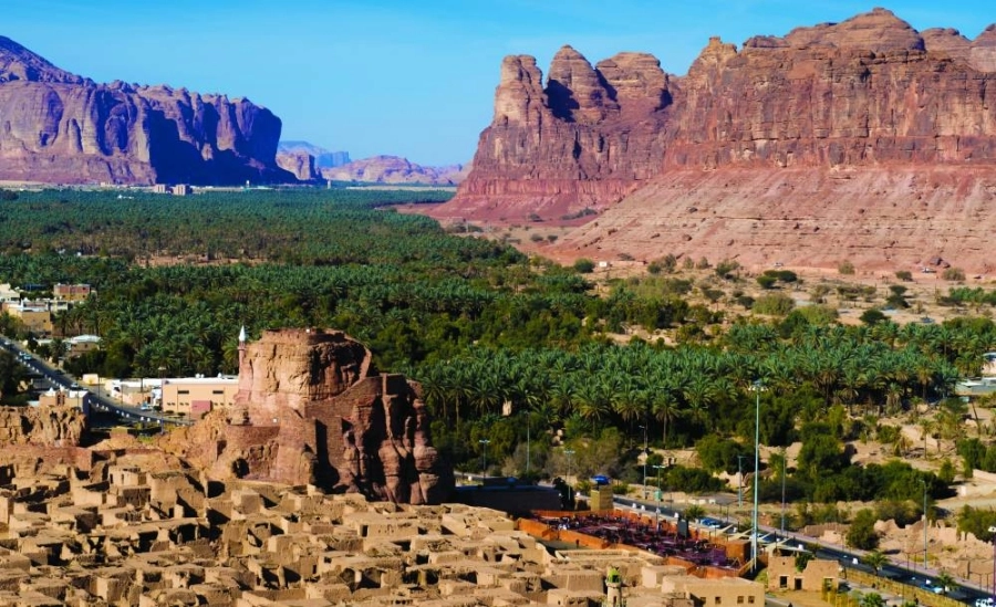 






المدينة القديمة للعلا                                  (مكة)