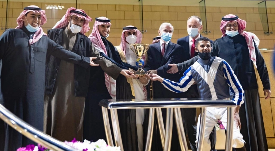 هيبو يستعيد الهيبة بكأس أوروبا وغملاس بطلا للميادين في سباقات الخيل