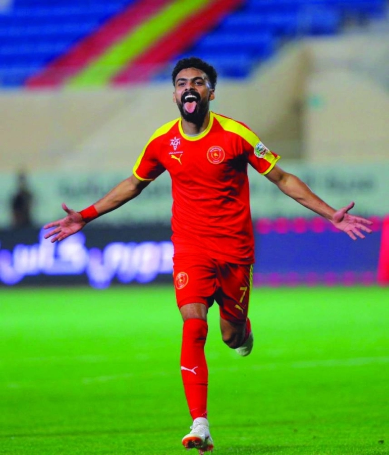 






حسن العمري                                 (مكة)