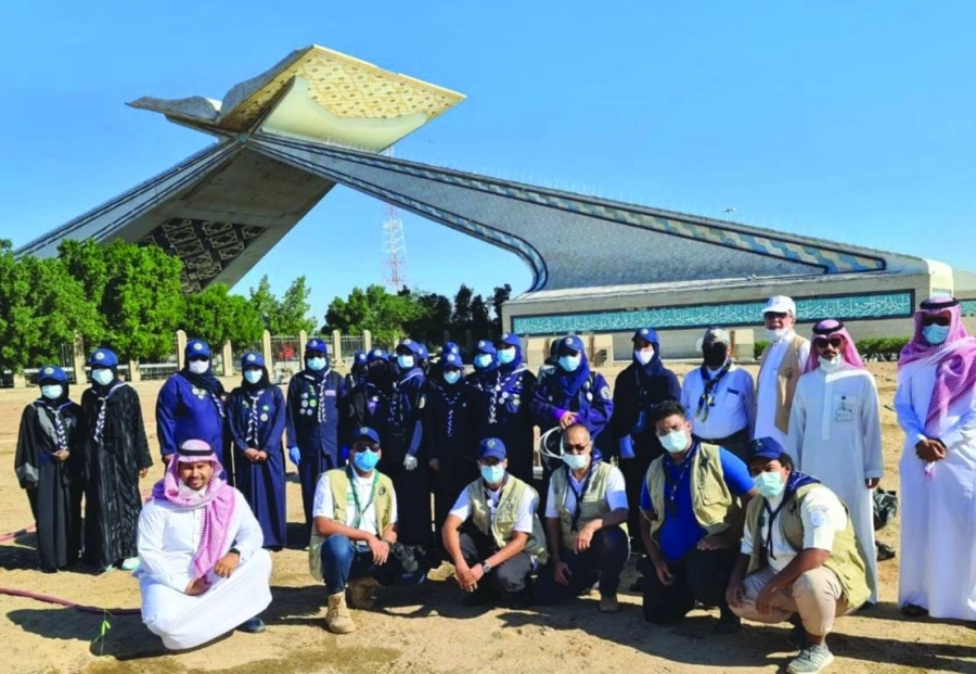 جماعية للمشاركين في التشجير     (مكة)