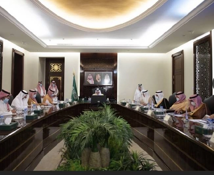 خالد الفيصل يرأس اجتماع مجلس نظارة وقف الملك عبدالعزيز