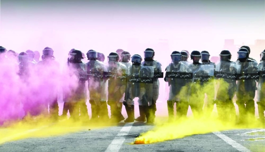 لواء التدخل السريع الخاص الأول في وزارة الحرس الوطني يخرج طلاب الدورة التخصصية في أعمال الشغب
