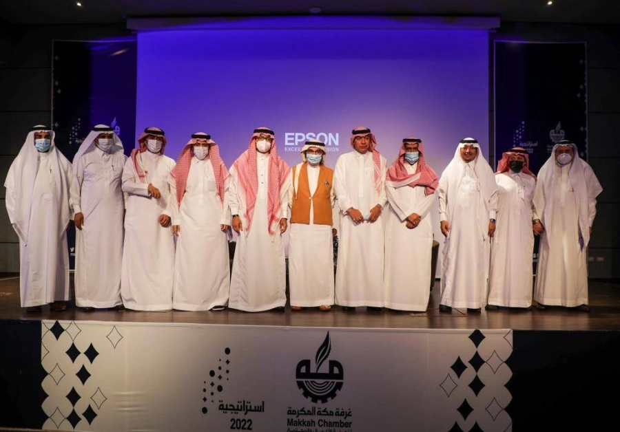 محمد يوسف ناغي خلال لقاءه في غرفة مكة 