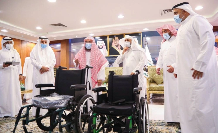 عبدالرحمن السديس خلال تدشين العربات الجديدة (مكة)