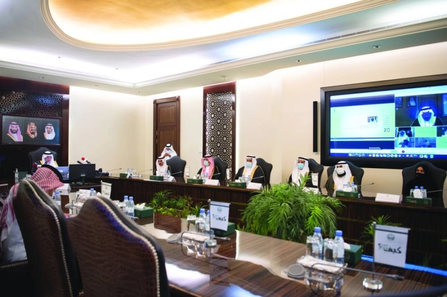 خالد الفيصل خلال تدشين الملتقى (مكة) 