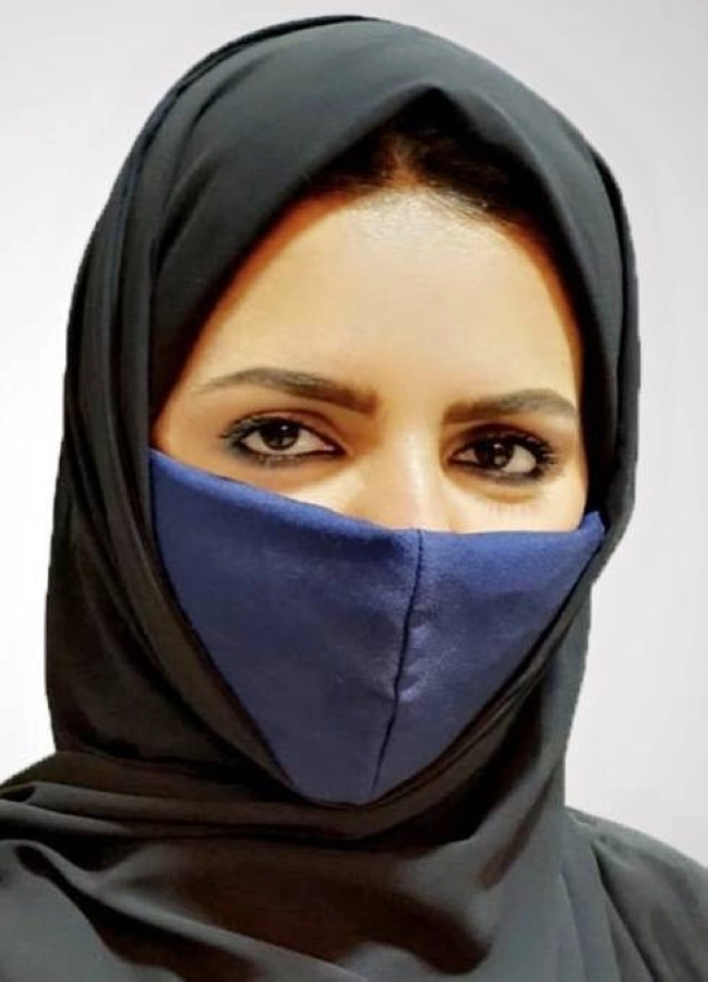 المعلمة بدور بنت حسين اليافعي