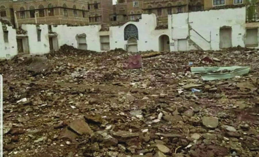 






تدمير جامع النهرين الأثري من قبل ميليشيات الحوثي                                 (مكة)