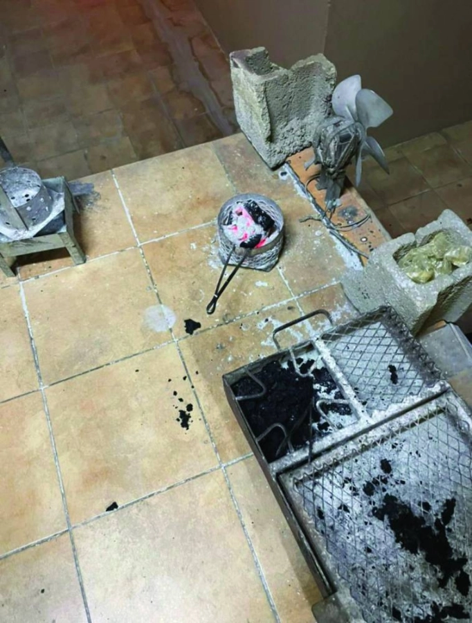 تجهيزات المقهى لاستقبال الزبائن                                                                                                                                                                        (مكة)