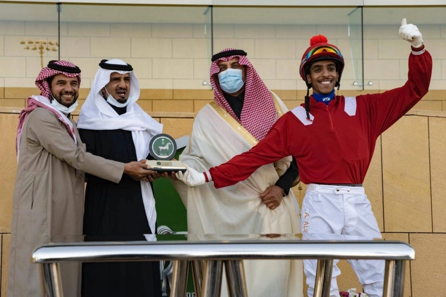 نادي سباقات الخيل يستأنف نشاطه بعد "كأس السعودية" بجائزته التقديرية