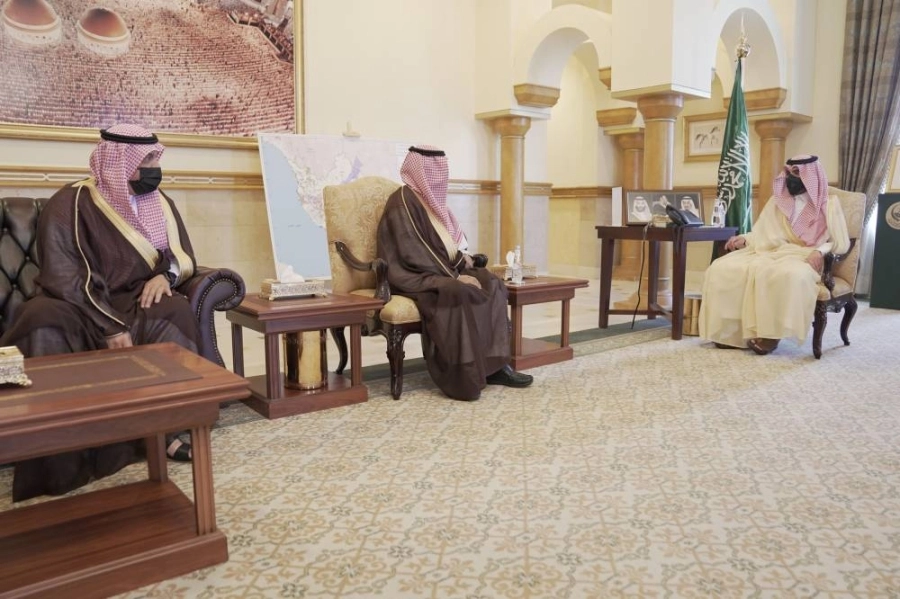 أمير منطقة مكة المكرمة ونائبه يستقبلان مدير عام مكافحة المخدرات