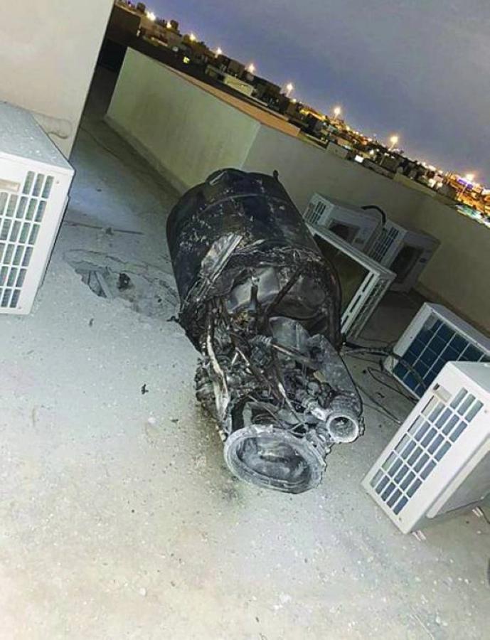 الصاروخ لدى سقوطه في منزل مواطن            (واس)