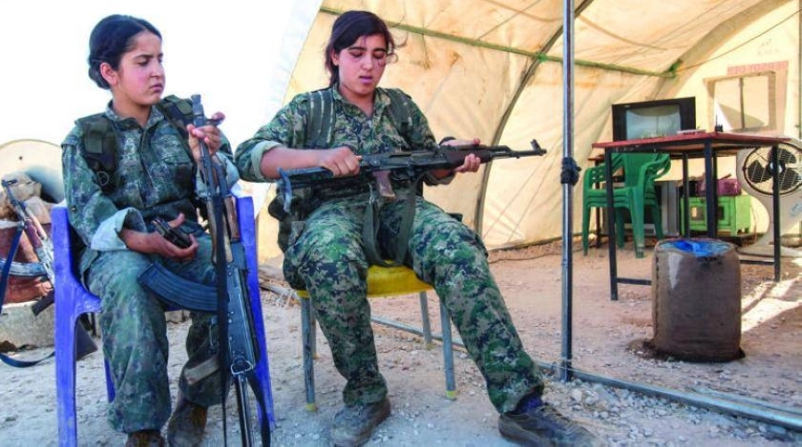 حتى الفتيات لم يسلمن من التجنيد     (مكة)