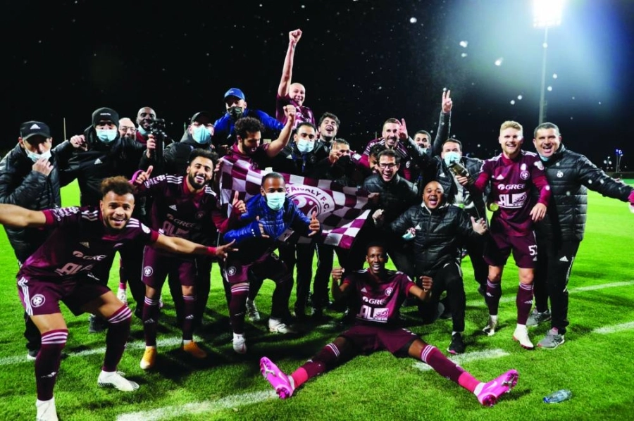 






فريق الفيصلي                                            (إعلامي الفيصلي)