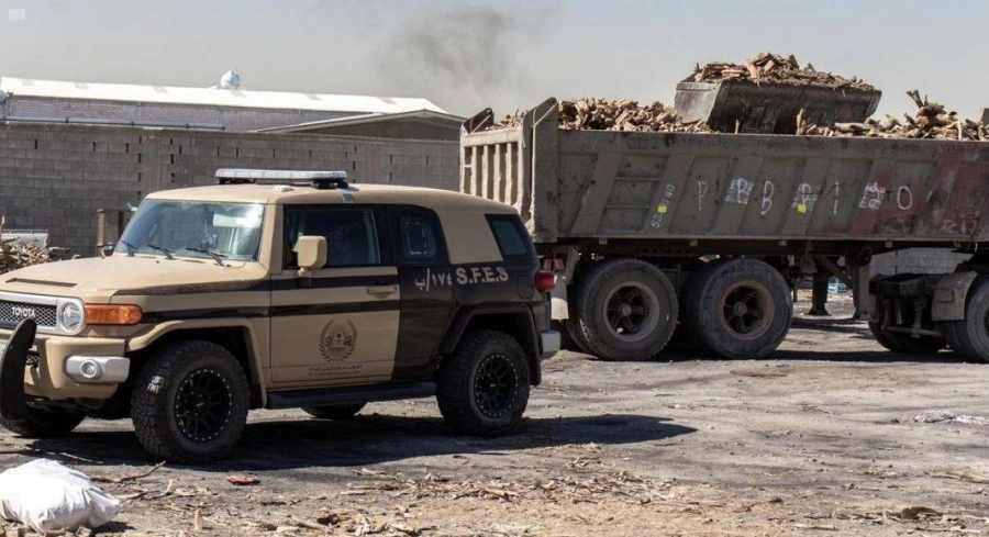 ضبط مخالفين لنظام البيئة في مدينة الرياض (واس)