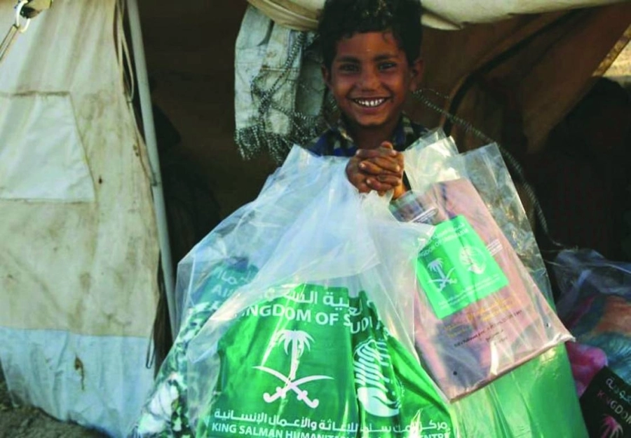 سعادة غامرة بالملابس                          (واس)