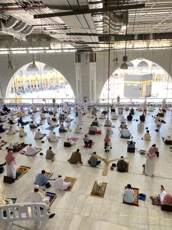 جموع المصلين