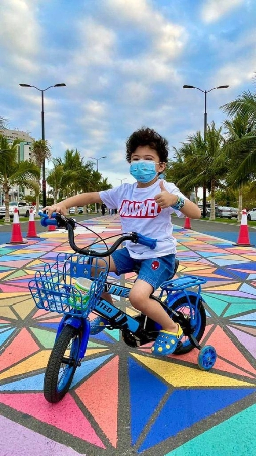 كورنيش الألوان