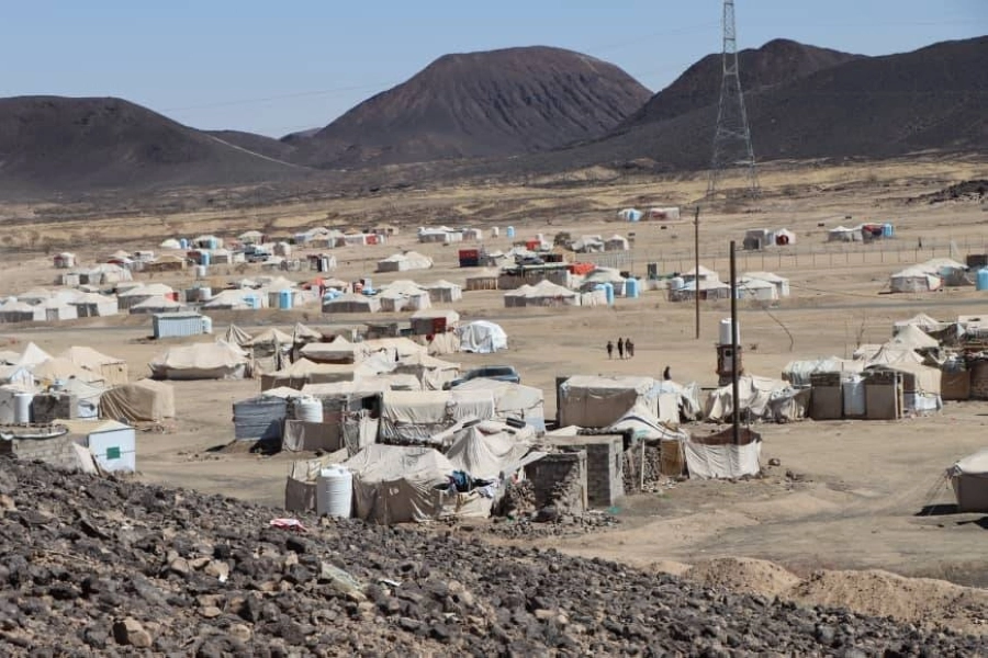 أحد مخيمات النزوح في مأرب (مكة)