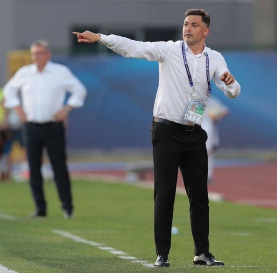 






ميريل رادوي                                                              (تويتر)