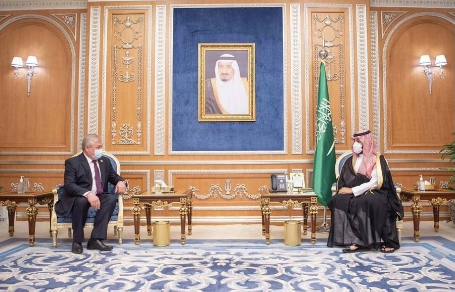 ولي العهد يلتقي المبعوث الخاص الروسي لشؤون التسوية السورية (واس)