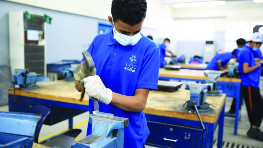 






من برامج التدريب بكليات التقنية                                         (مكة)