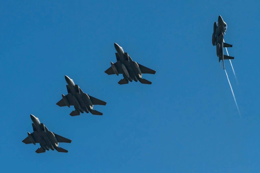 وصول مجموعة القوات الجوية الملكية السعودية 