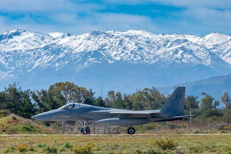 وصول مجموعة القوات الجوية الملكية السعودية 