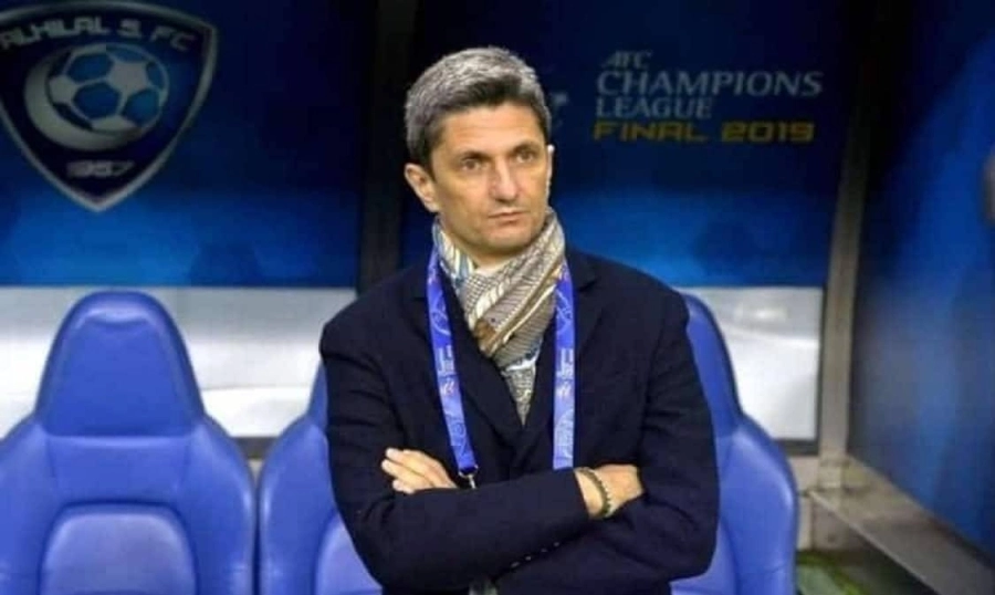 رازفان لوشيسكو   (مكة)