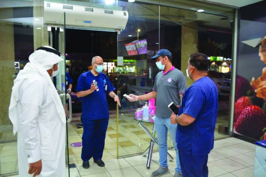 من جولات الأمانة على المراكز التجارية              (مكة)