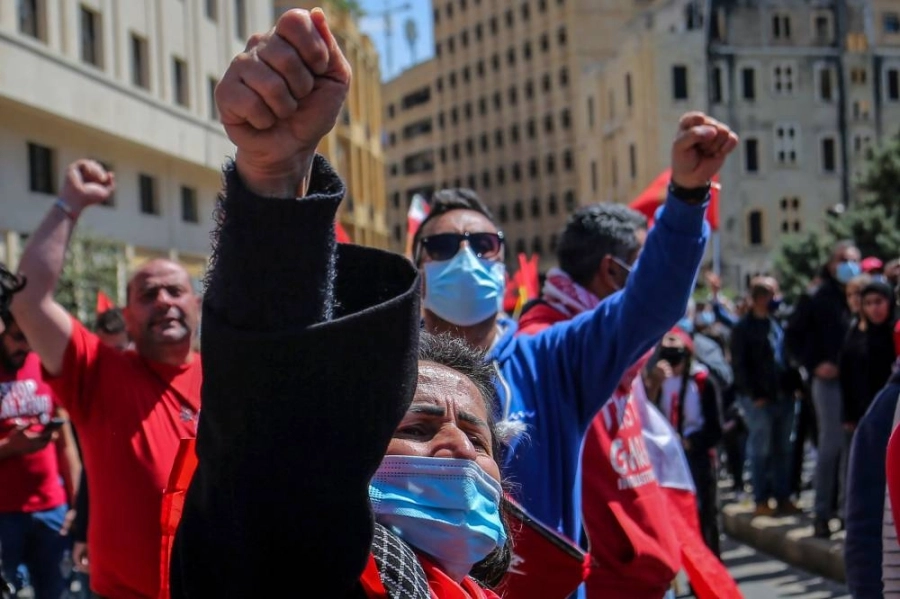 



احتجاجات أمام مجلس النواب اللبناني        (د ب أ)