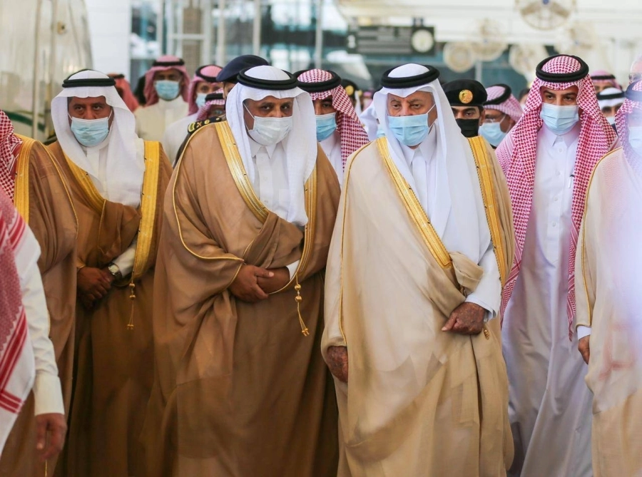 خالد الفيصل خلال رعايته حفل إعادة تشغيل رحلات قطار الحرمين (ياسر بخش)