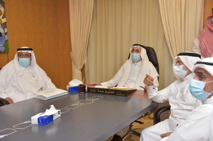 مدير تعليم جدة يُدشن معرضا افتراضيا لأعمال الطلاب الموهوبين فنياً