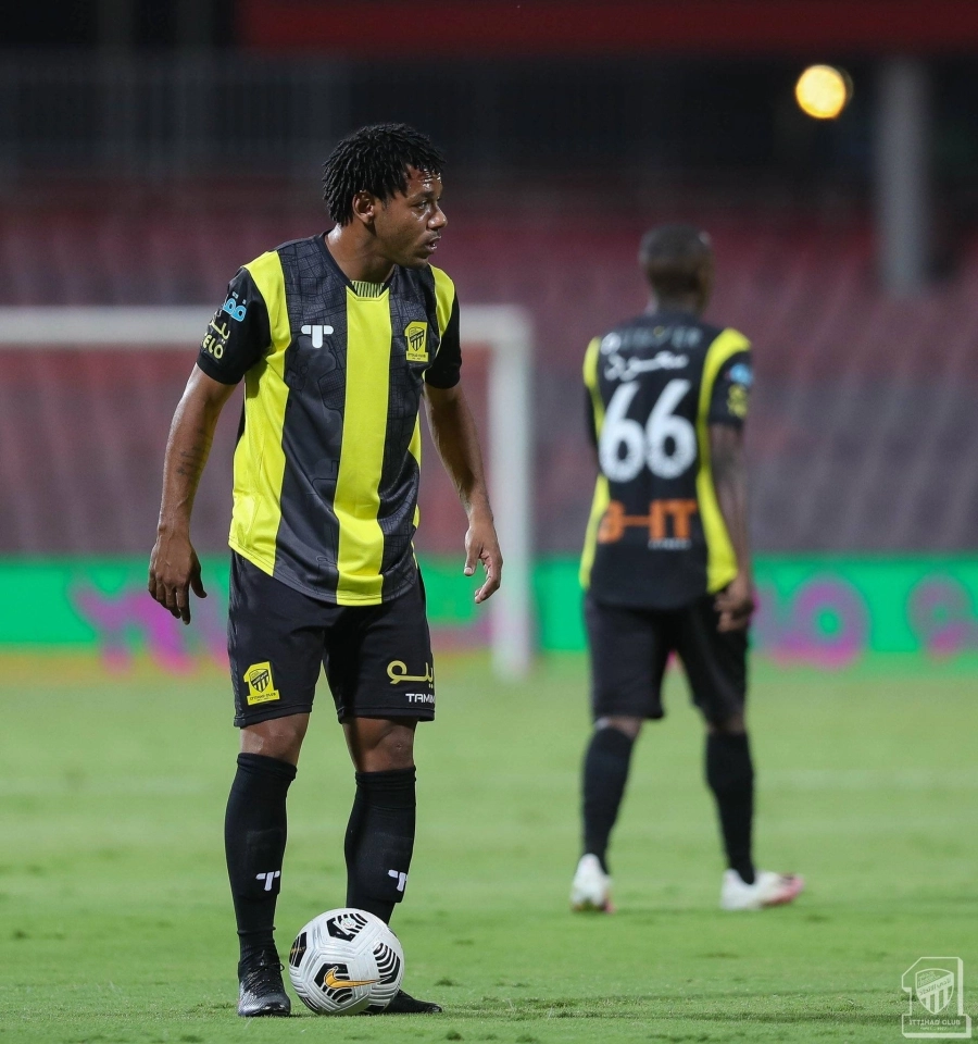 رومارينهو دا سيلفا  (مكة)