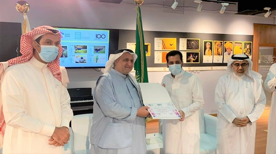 يماني يفتتح المعرض الدولي الفوتوغرافي