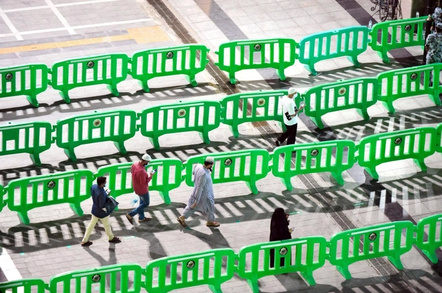 تنظيم وإجراءات وقائية لسلامة قاصدي المسجد النبوي (واس)