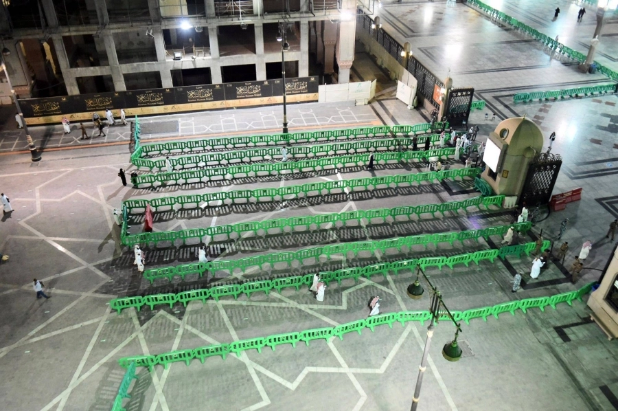 تنظيم وإجراءات وقائية لسلامة قاصدي المسجد النبوي (واس)