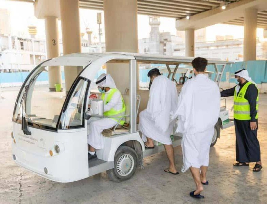 من الأعمال التطوعية بالمسجد الحرام    (مكة)