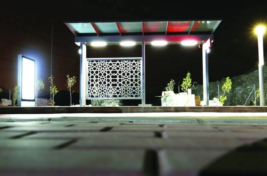 






محطة توقف الحافلات                          (مكة)