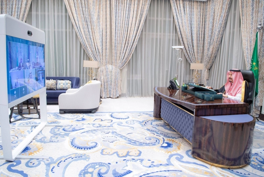 






الملك سلمان مترئسا جلسة مجلس الوزراء عبر الاتصال المرئي                                                                                   (واس)