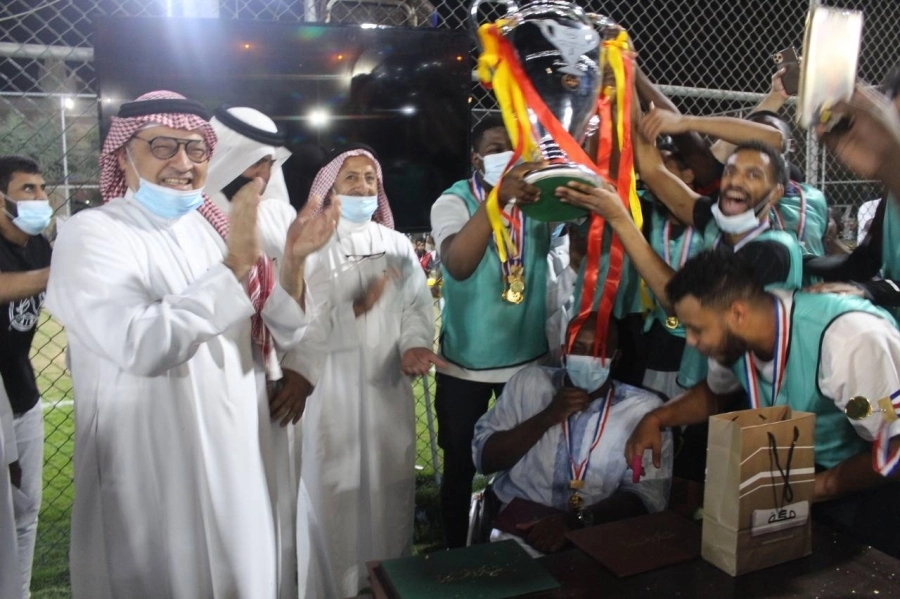 



تتويج شباب البسمة بكأس الدورة                            (مكة)