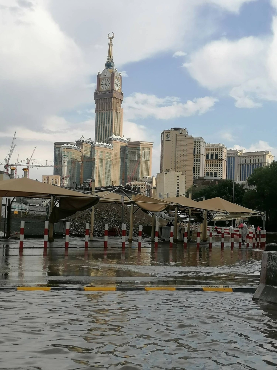 من أمطار العاصمة المقدسة (أنس الحارثي)