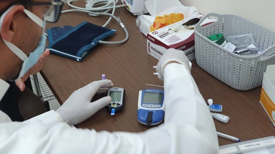 العيادات الاستشارية المجانية تستقبل حالات الأمراض المزمنة في رمضان بالعاصمة المقدسة