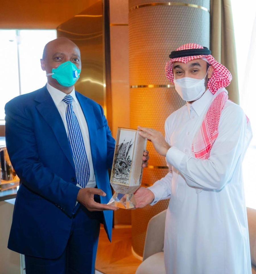 .. مع رئيس الاتحاد الأفريقي