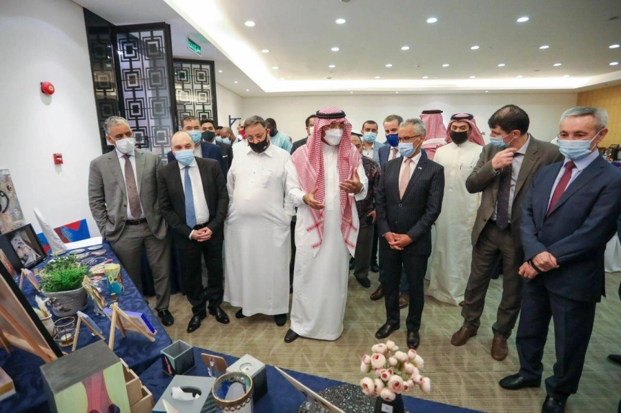 قناصل الدول الشقيقة والصديقة على مائدة إفطار رجال الأعمال بمكة المكرمة