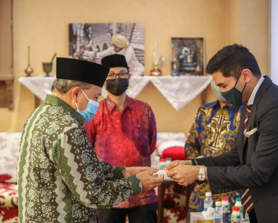 قناصل الدول الشقيقة والصديقة على مائدة إفطار رجال الأعمال بمكة المكرمة