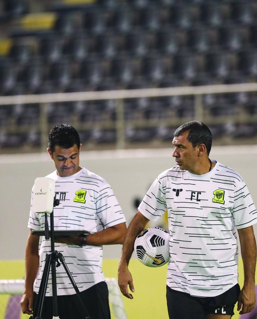 






فابيو كاريلي                                                   (مكة)